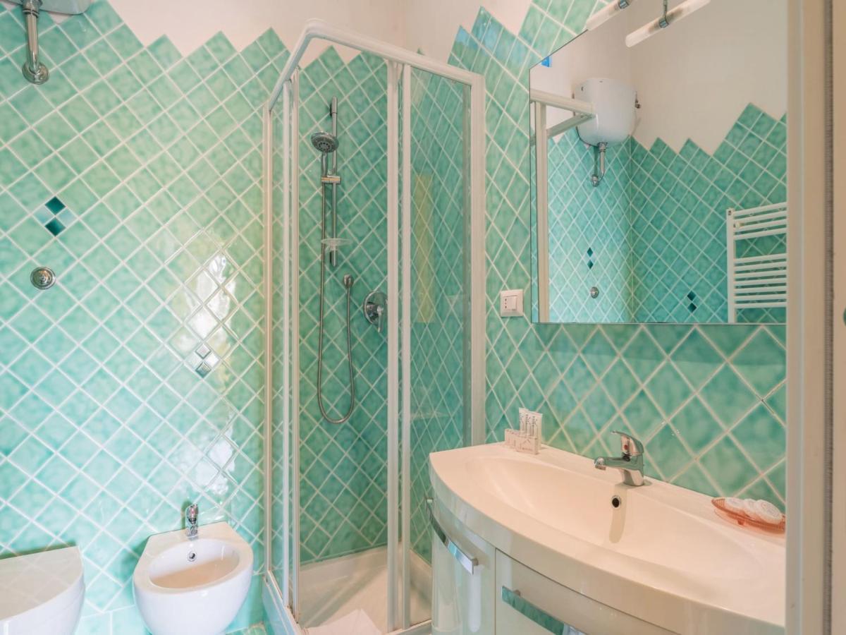The Best Rent - Colourful Two-Bedroom Apartment Near Termini Station Рим Экстерьер фото